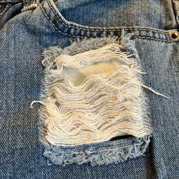 Forever 21 Distressing/Frayed Jeans Cut Out Fishnet Patches Straight Leg Size - Picture 5 of 9